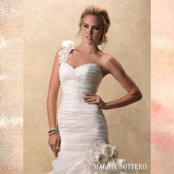 NWT Maggie Sottero Bridal Wedding Gown Pyper - Picture 3 of 7
